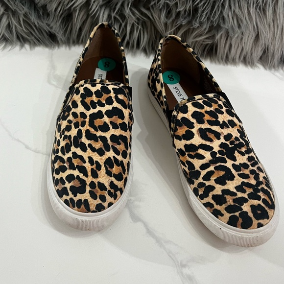Steve Madden Shoes Steve Madden Safary Leopard Animal Print Canvas
